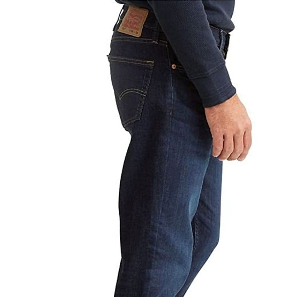 🎉Host Pick🎊 Levi Strauss Jeans - Picture 2 of 10